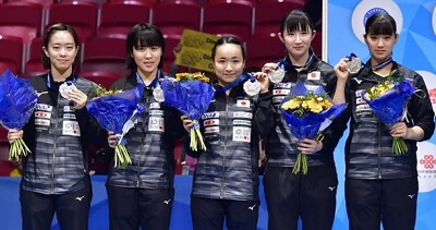 卓球世界選手権、日本卓球女子が銀メダル